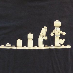WALKING LEGO FIGURE EVOLUTION  MENS DARK BLUE T SHIRT (NEW WITHOUT TAGS) LARGE